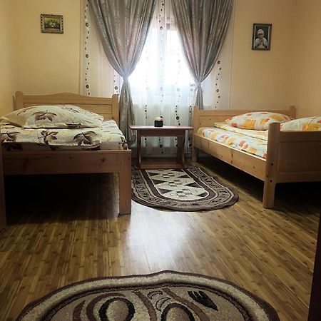 Вілла Casa Ghetari Екстер'єр фото